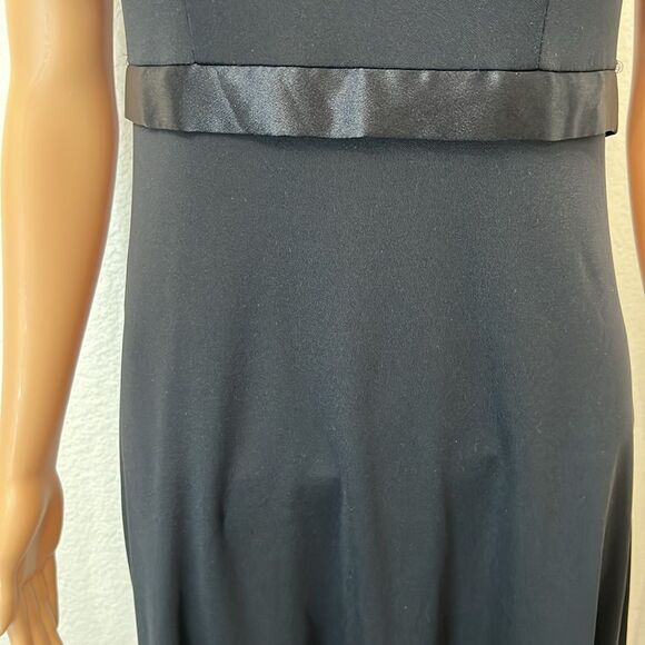 Formal Fashions Sz 04 Scoop Neck Short Sleeve Tie Back Maxi Formal Slip On USA - Picture 5 of 9